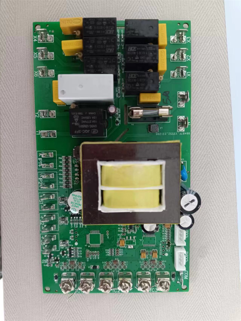 插件机助力照明驱动板的精密组装：提升效率与品质的关键