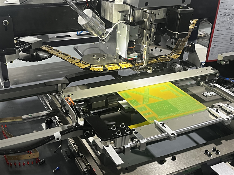 小型企业如何从全自动插件机投资中获益？